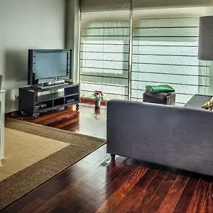 https://apartamento-arrabida.hotels-lisbon-portugal.com